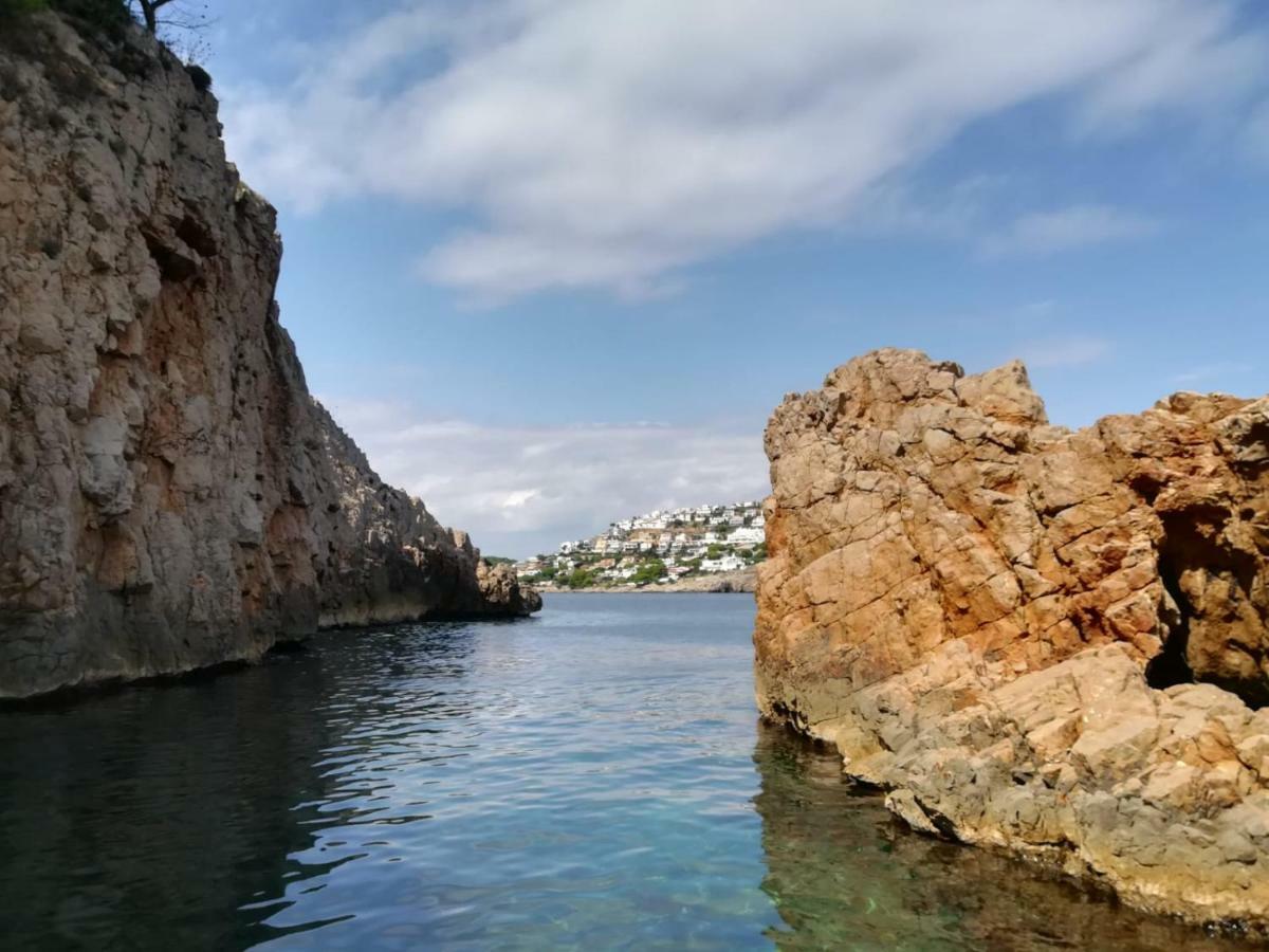 Rosario L' Escala